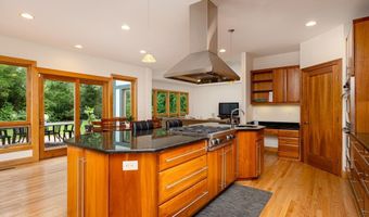 2135 Tuomy Rd, Ann Arbor, MI 48104