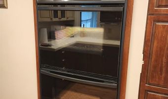 540 Fairlane Dr, Alma, MI 48801