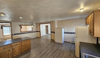 713 Mcgrath Pond Rd, Belgrade, ME 04917