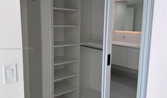 3625 N Country Club Dr 1907, Aventura, FL 33180