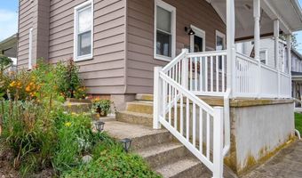 120 W 2ND St, Alburtis, PA 18011