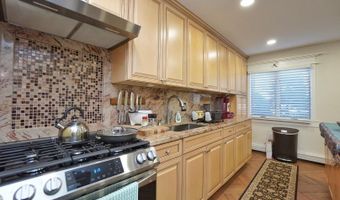 10 Clearmont Ave, Staten Island, NY 10309