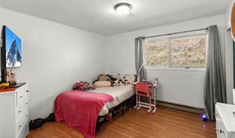 228 Lake Hills Ct, Bigfork, MT 59911