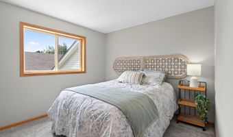 10607 56th St NE, Albertville, MN 55301