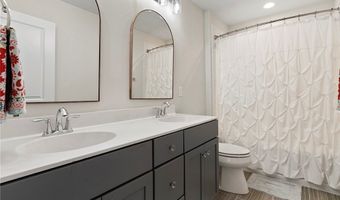 703 W Vaughan Rd, Ashland, VA 23005
