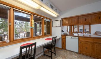 607 Cross Ave S, Amery, WI 54001