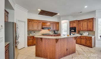 2621 Pine Point Dr, York, SC 29745