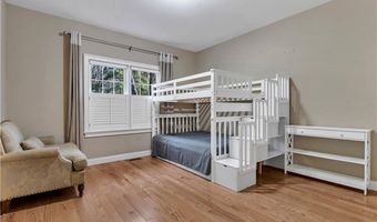 95 Crickett Cir, East Greenwich, RI 02818