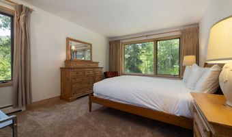 111 Scott Hill Rd 17, Beaver Creek, CO 81620
