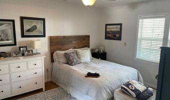 310 7TH St, Atlantic Beach, FL 32233