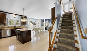 153 Vivas Dr, Barnegat, NJ 08005