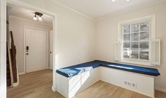 7572 WESTLAKE Ter 56, Bethesda, MD 20817
