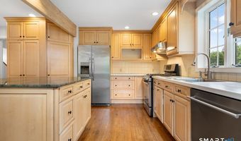 62 Chatham Rd, Berlin, CT 06037