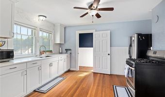 12 Blackstone St, Cumberland, RI 02864