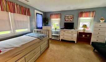 28 Kelsey Rd, Clinton, CT 06413