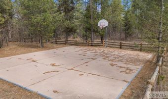 1660 Shadow Loop S, Ashton, ID 83420