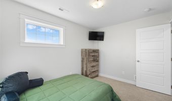 317 31st St SE, Altoona, IA 50009