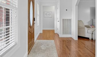 82 Drury Ln, Albertville, AL 35950