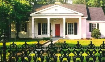 524 W Church St, Bishopville, SC 29010