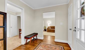 6020 BROAD St, Bethesda, MD 20816