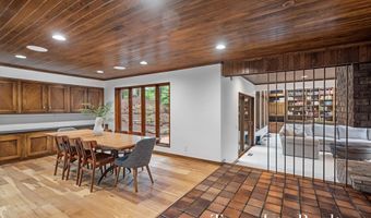 410 Greentree Ln NE, Ada, MI 49301