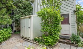 74 Third St, Newport, RI 02840