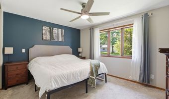 2025 W HARVEST Dr, Appleton, WI 54914