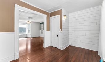 411 W Cedar St, Beresford, SD 57004