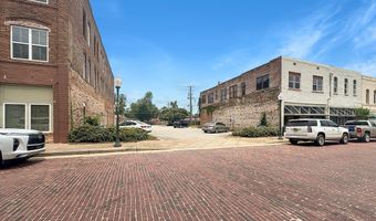 304 Water St, Bainbridge, GA 39817