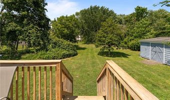 61 Richmond St, Bristol, RI 02809