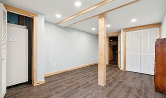 441 Rhoades Hill Rd, Barnard, VT 05031