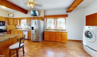 134 E Main St, Agency, IA 52530