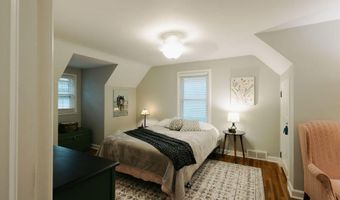 515 8th St, Ames, IA 50010