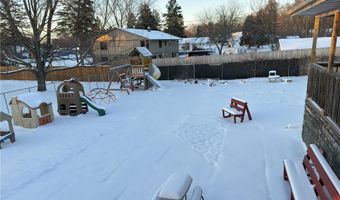 2328 N Hillcrest Pkwy, Altoona, WI 54720