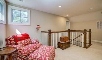 7505 MARBURY Rd, Bethesda, MD 20817
