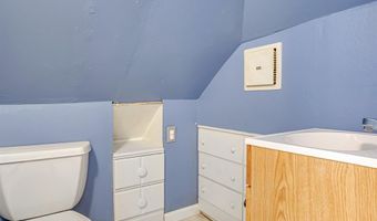 824 Danforth St, Alton, IL 62002