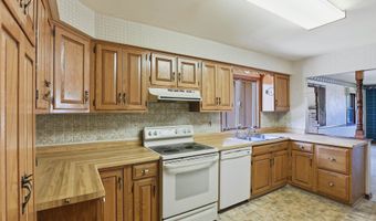 5400 LONG Ct, Appleton, WI 54914