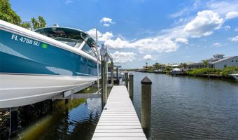 949 ALLEGRO Ln, Apollo Beach, FL 33572