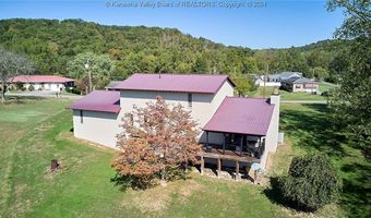 117 Lincoln Hts, Alum Creek, WV 25003