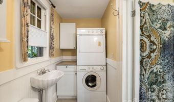 28 Woodlawn Ave, Asheville, NC 28801