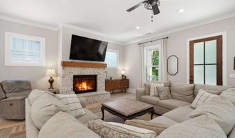 190 Chestnut St, Ball Ground, GA 30107