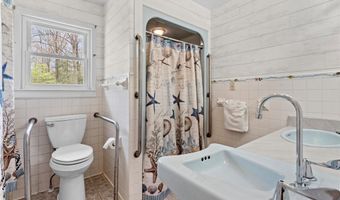 10488 Old Telegraph Rd, Ashland, VA 23005