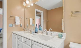 638 Old Ballwin Rd, Ballwin, MO 63021