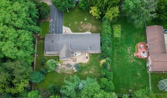 10308 Kenilworth Ave, Algonquin, IL 60102