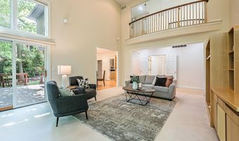 1544 Newport Creek Dr, Ann Arbor, MI 48103