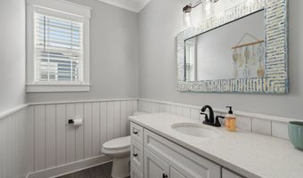 140 Pennant Ave, Beachwood, NJ 08722