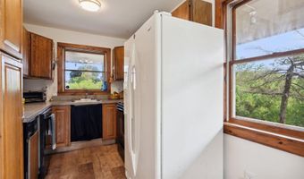 3 Enoch Is, Amityville, NY 11701