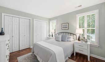 2638 FAIRFAX Dr, Arlington, VA 22201