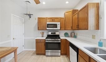 28 Fairview Ave, Cumberland, RI 02864