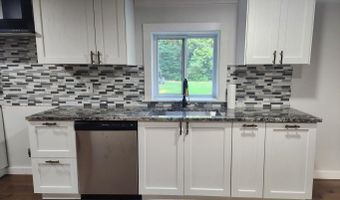 200 Cool Mist Ln, Batesville, AR 72501